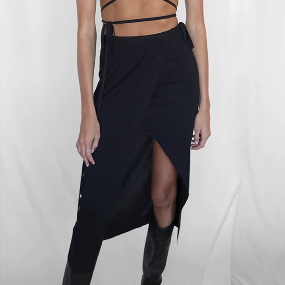 The Range Mass Rib Tie Skirt - Picture 1 of 5